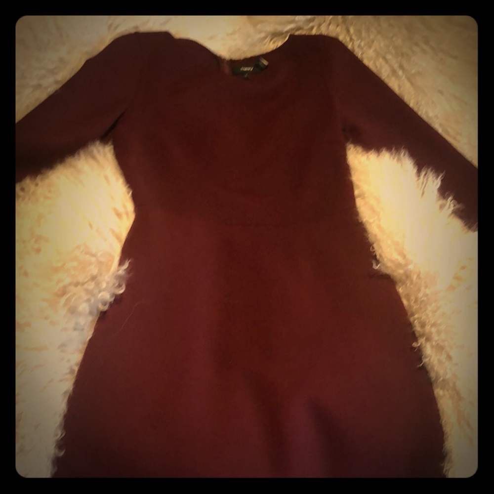 Classic and chic burgundy Theory dress